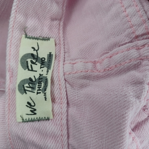 We The Free Pink Distressed Frayed Hem Women Shorts - Picture 14 of 14